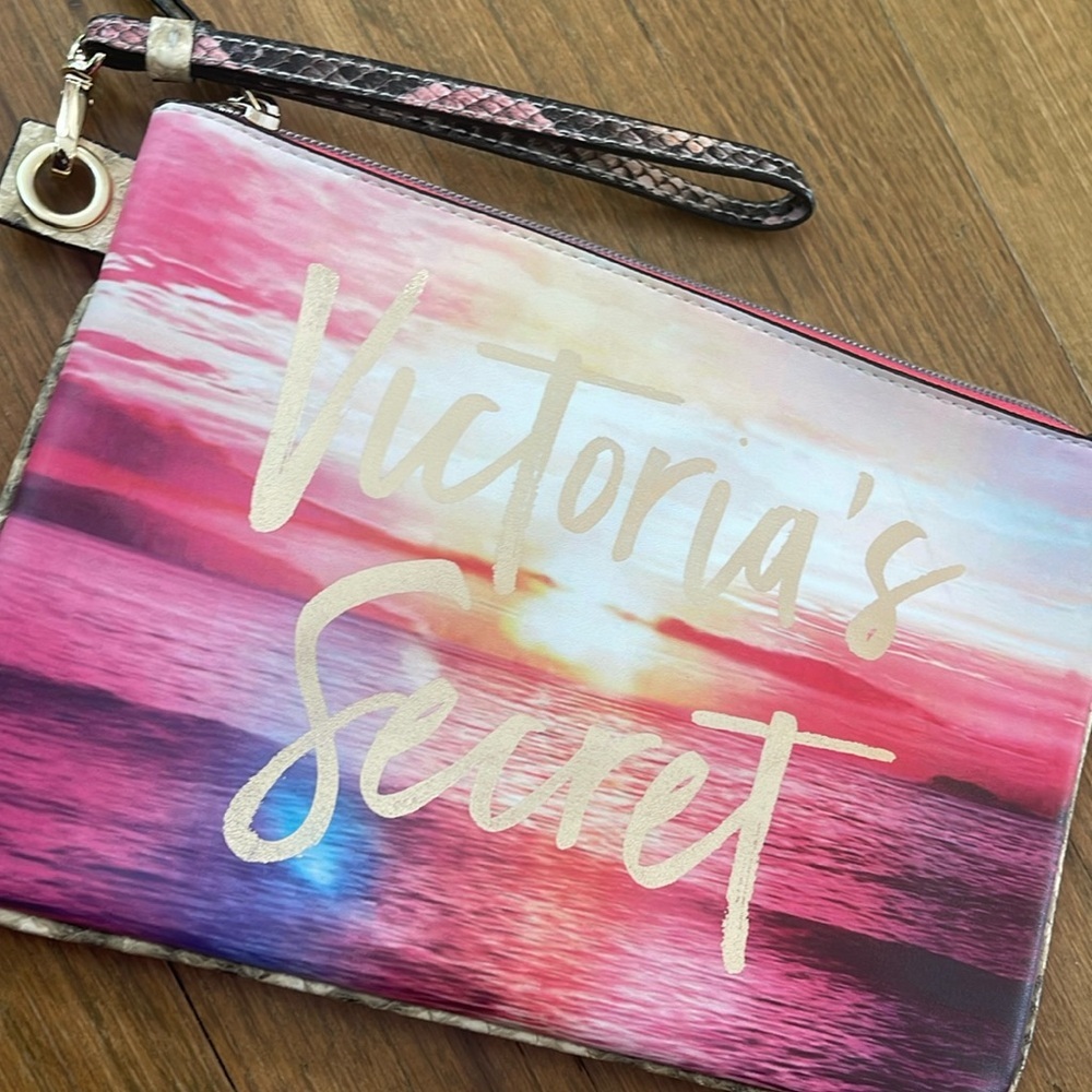 Victorias Secret Clutch | Beach